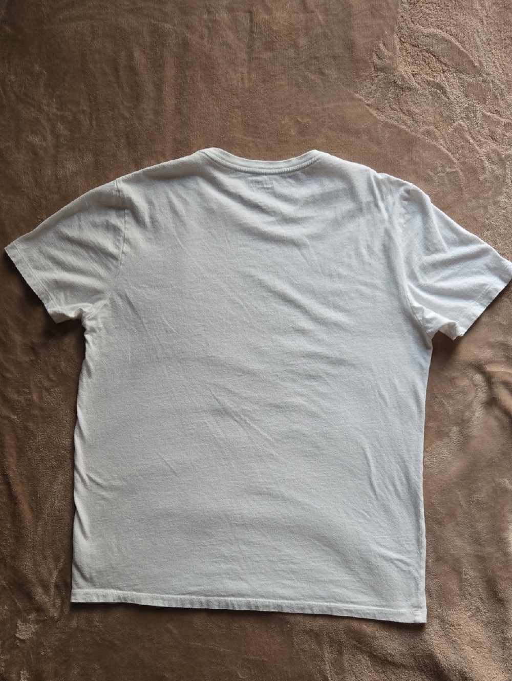 Disney White Mickey Mouse Graphic T-Shirt with Red Accent - Picture 4 of 8